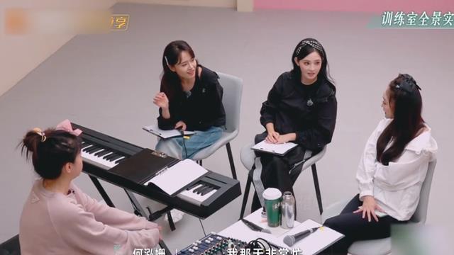 被何泓姗打假，被叶童怒怼，才女房琪的塌房再次印证宁静的话
