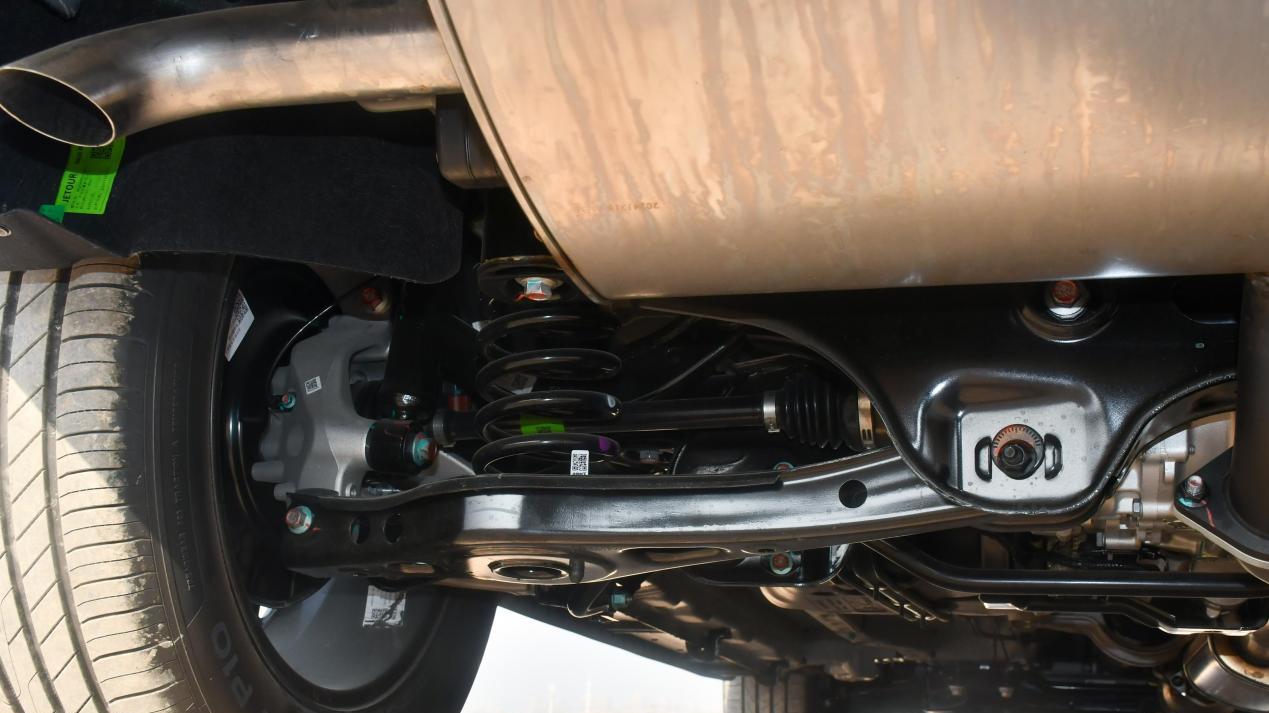 捷途自由者：15万级四驱SUV，体验顶配征服版，全方位解读