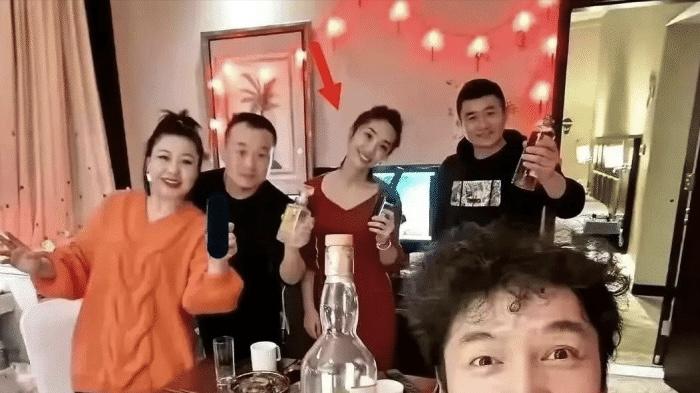 胡歌“娶经纪人”，这波操作太绝了！