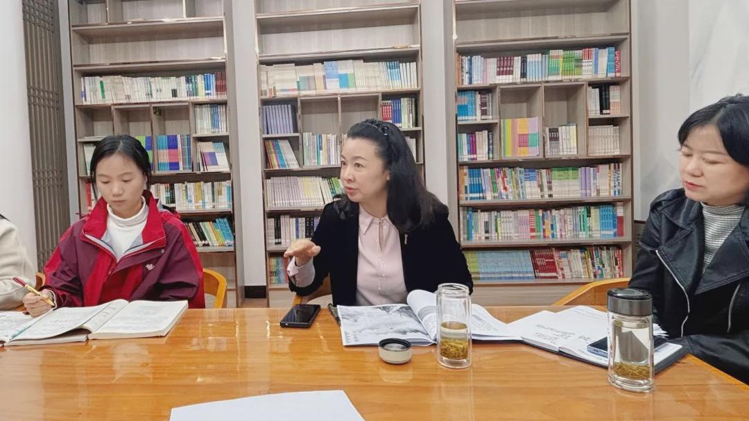 信阳市第一实验小学周启琳老师斩获语文优质课大赛一等奖！