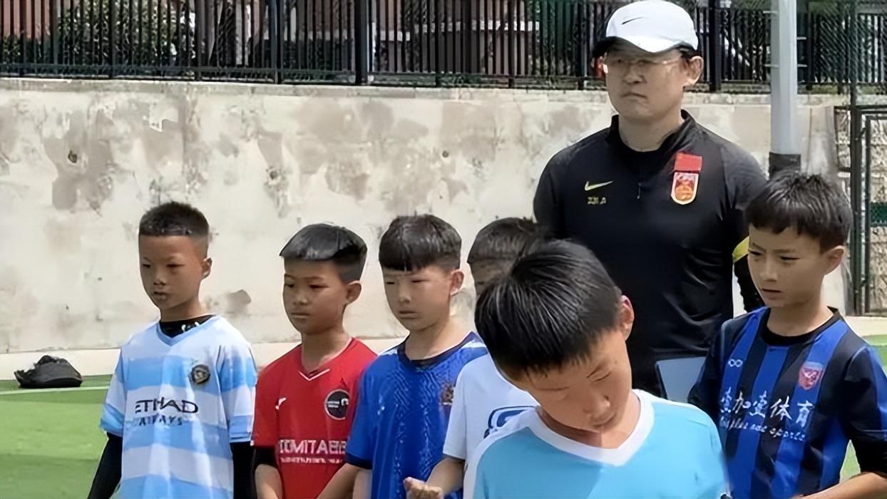 因孙继海拒绝中超豪门，解约风波后无人敢要他