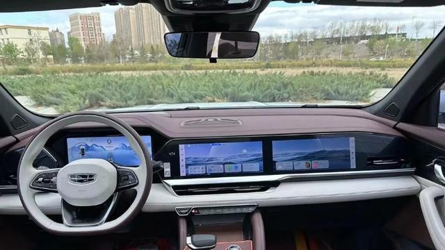 都想把Model Y拉下马，没想到被一台自主燃油SUV做到了