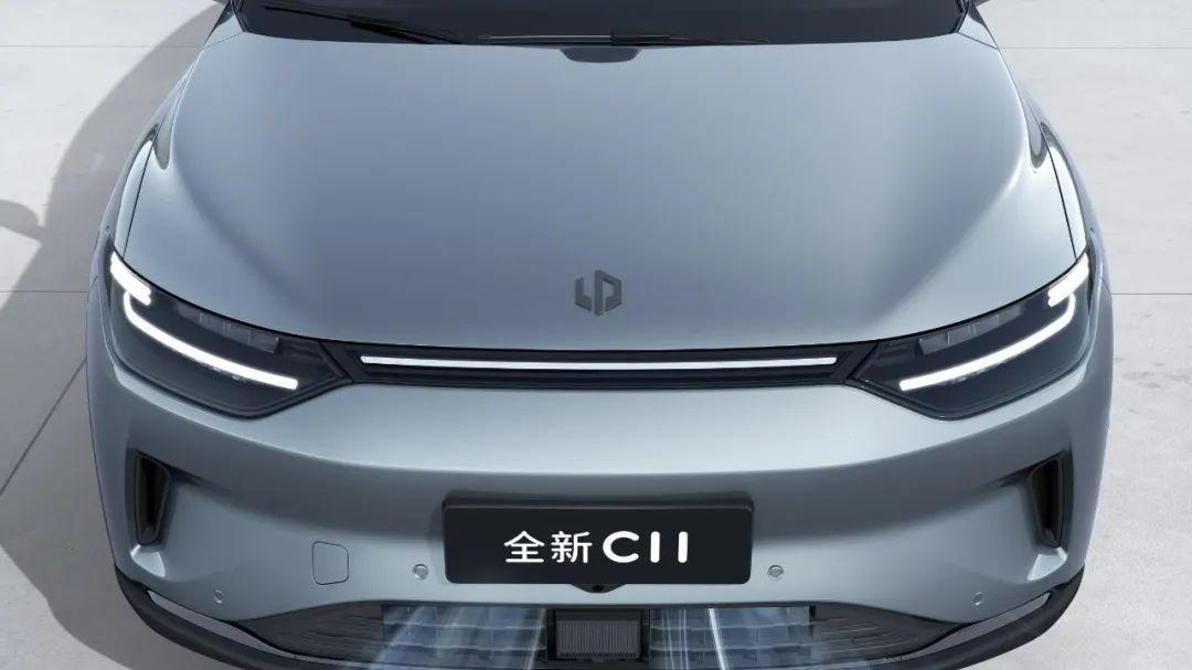 50万销量目标压舱石：零跑全新C11低价入市，豪赌技术下沉