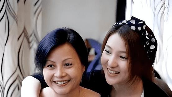 爆火后一晚40万，10年里坐牢7年，如今的她又傍上女富豪