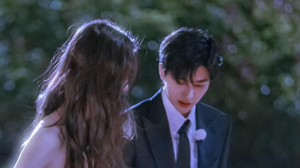 巨C时代！蔡徐坤与C女士交往事件水落石出，2万元赔偿款全给公益