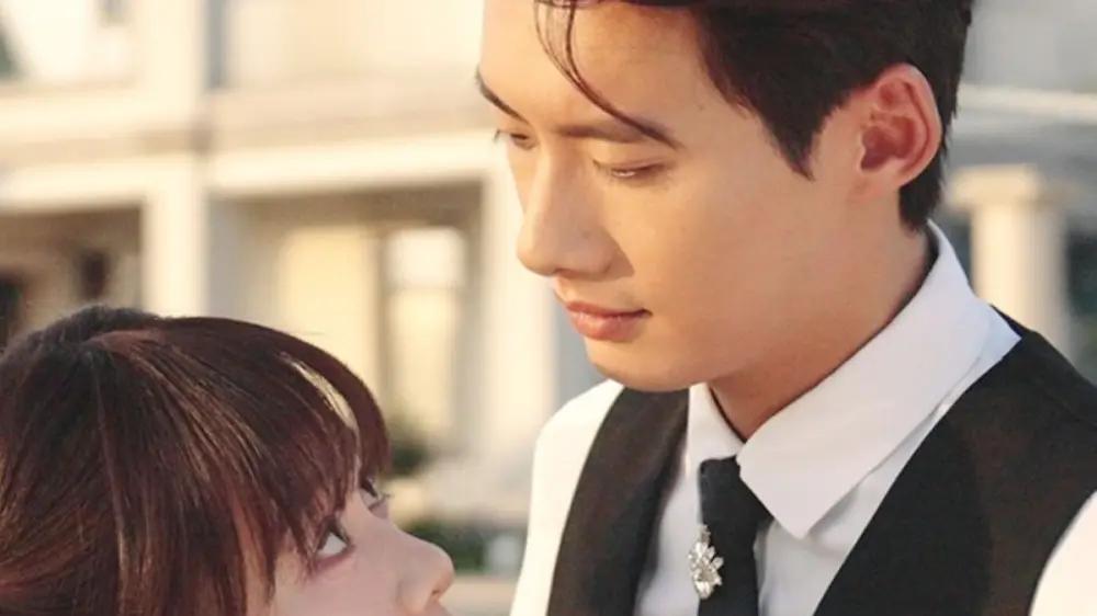 热播短剧《我怀崽他孕吐三胎团宠我赢麻了》[甜蜜剧情，团宠到底]