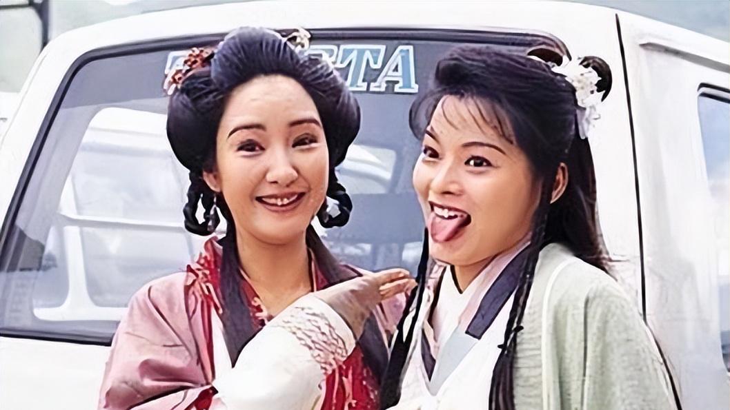 阿朱刘锦玲《天龙八部》幕后花絮，每一个瞬间都那么顽皮