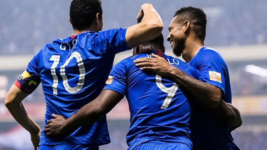 申花老将吴曦京沪德比表现不俗，打入世界波进球，赢得球迷点赞