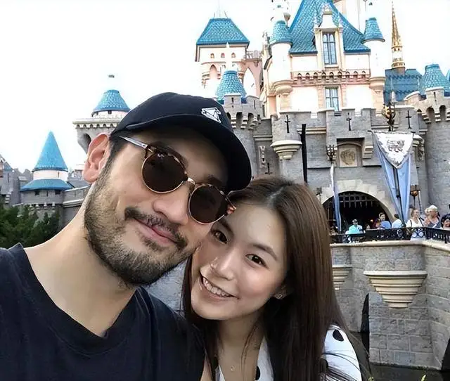 高以翔前女友官宣喜讯，经纪人否认未婚先孕传闻，不透露男方身份