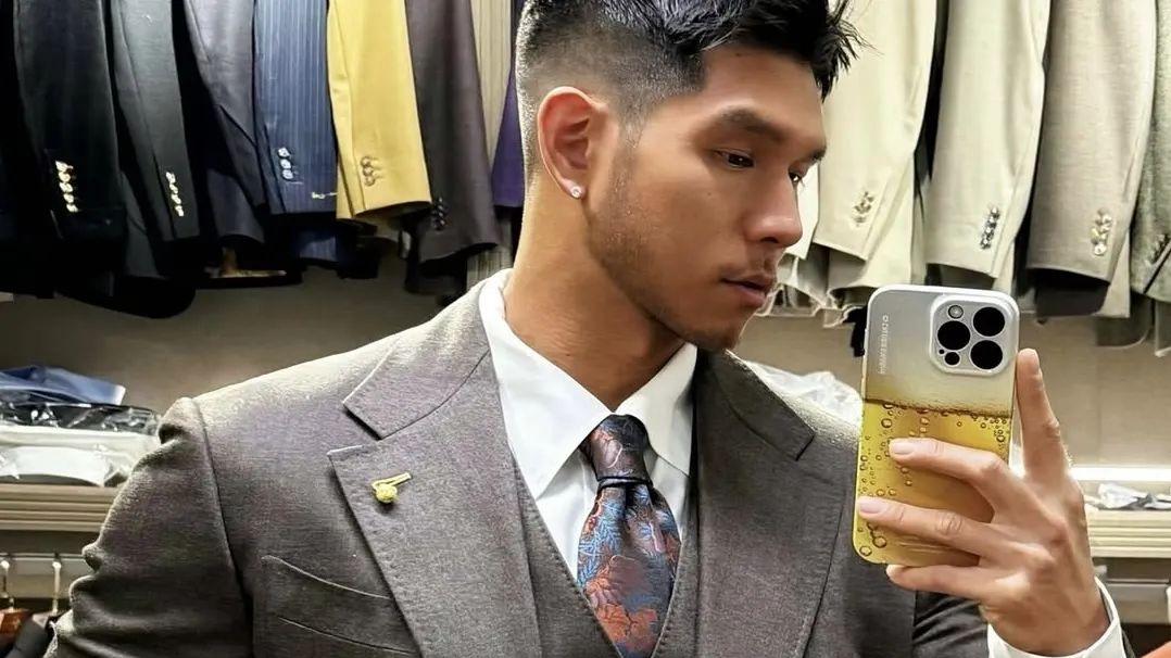 上海土直多巴胺帅哥，这黑皮和络腮胡也太配啦