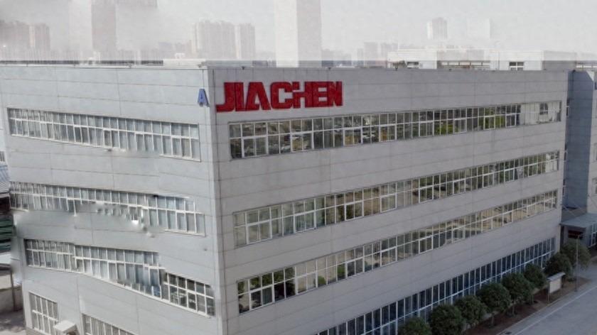 嘉晨智能股东仅四家，毛利率逐年下滑，第一大客户兼股东