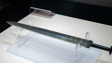 天下第一剑：越王勾践剑的千年传奇与科学密码