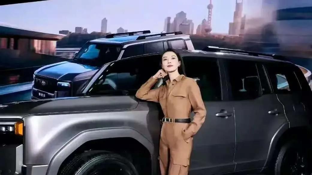 不拼辈分拼实力，全新普拉多旗舰VX版，凭各种优势成功出圈！