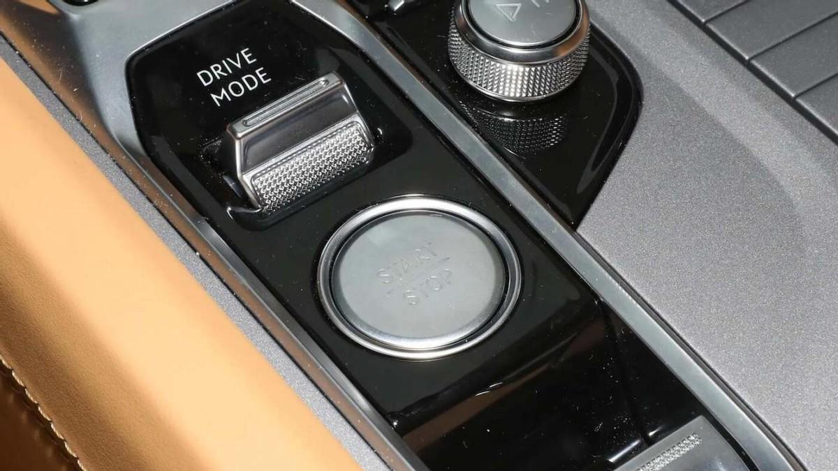 预算35万上下买大空间SUV，领克09 EM-P对比途昂Pro，谁更香？