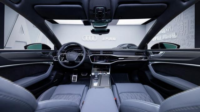 四重臻享权益加持，买到就是赚到！2025款奥迪A7L上市