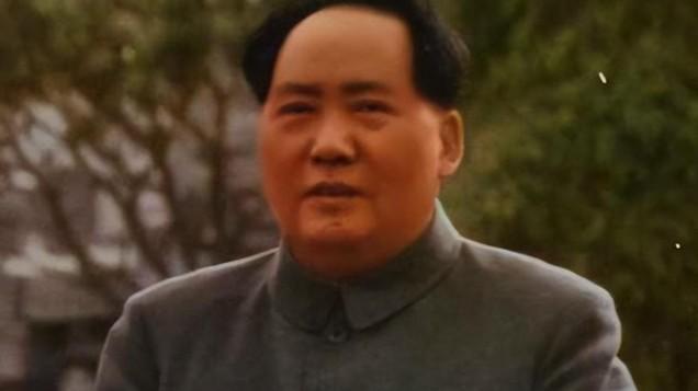 53年毛主席视察江苏，目光突然转向谭震林：你银行里存了多少钱