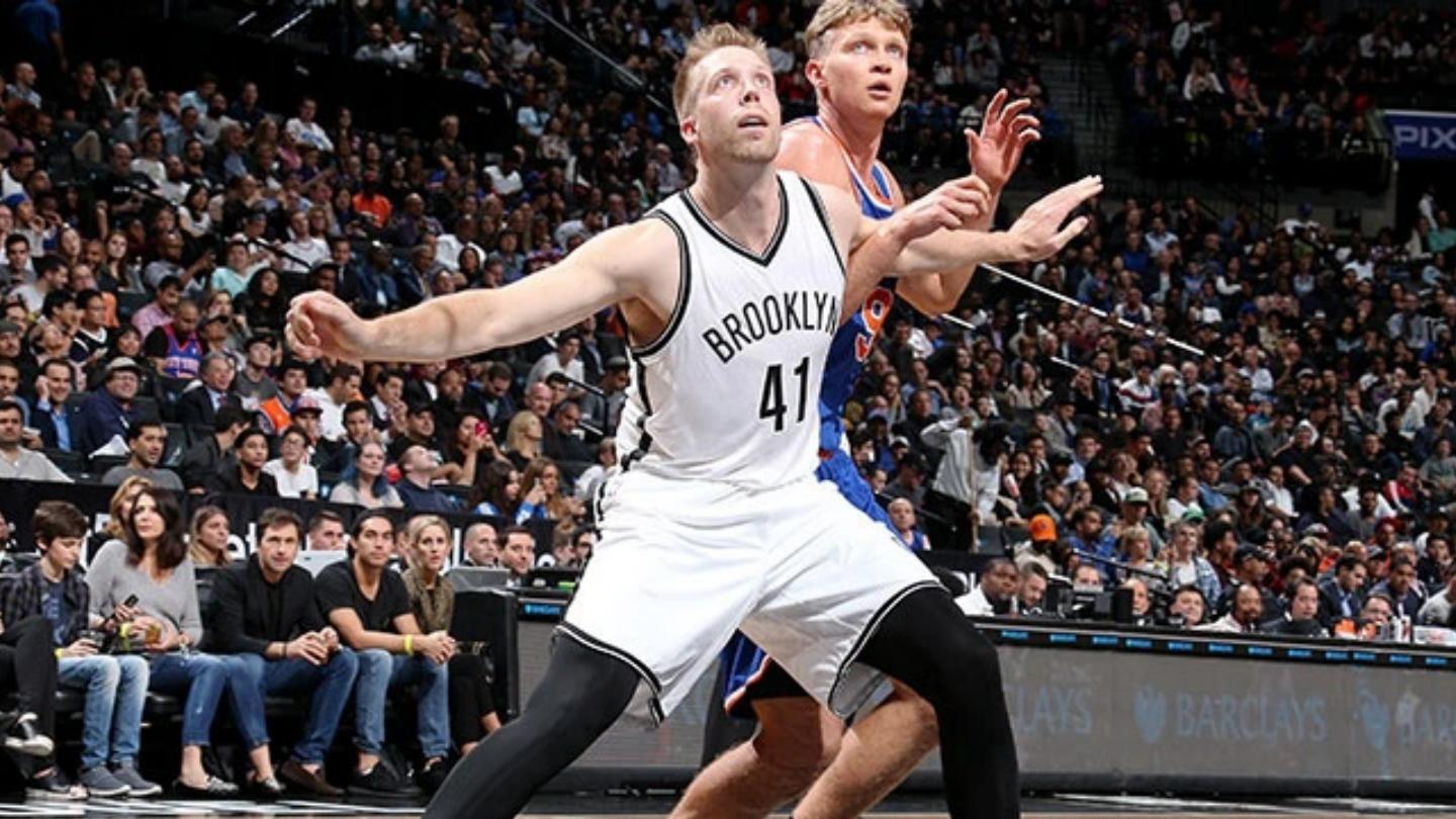 贾斯汀·汉密尔顿，跑动积极的投射型中锋