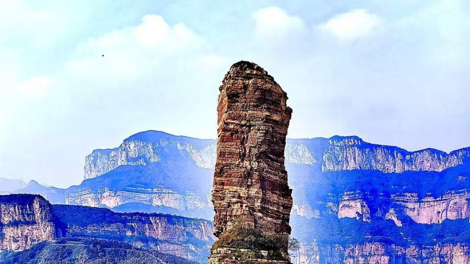 赞皇嶂石岩：时光镌刻的红岩史诗