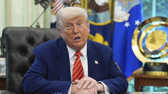 美军南海两机接连坠毁，特朗普甩锅：可能是燃油问题！