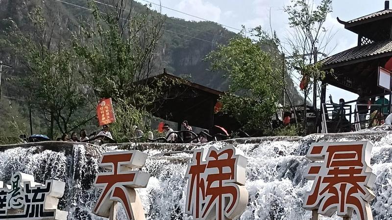山西长治赤壁旅游全攻略：探秘太行山深处的丹霞奇观