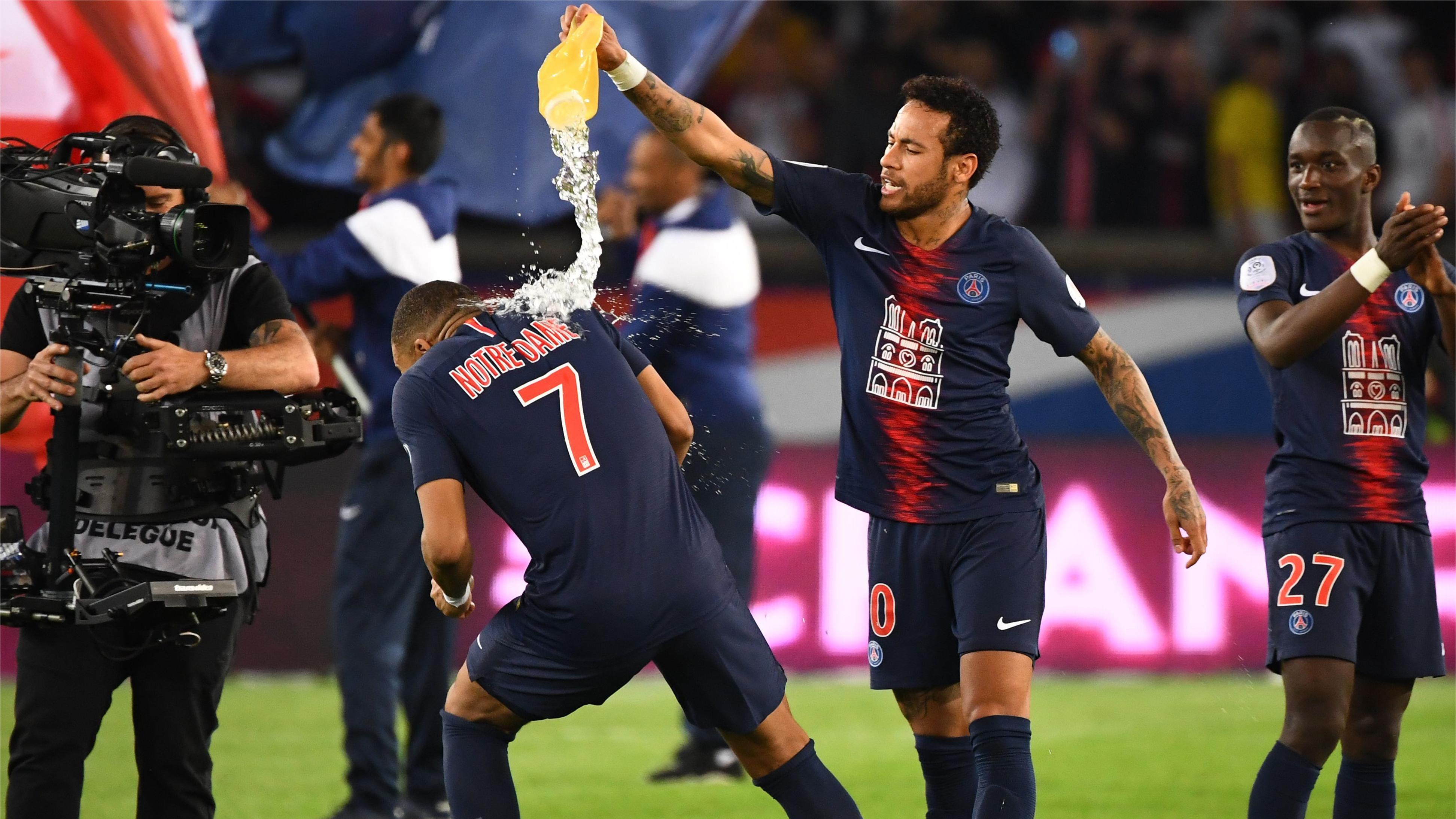 法甲：洛里昂vs巴黎圣曼