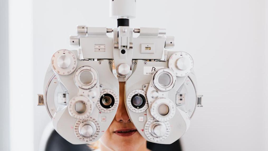 AI医疗新星？鹰瞳科技短期困境难掩，长期潜力待放