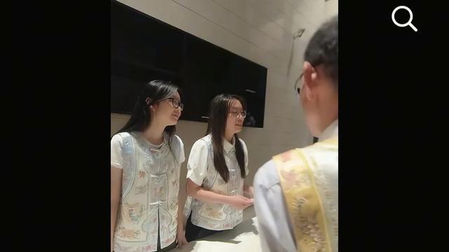 终极反转？张书爆料曾在许健华家中见过谢爸，小女儿喊他去修灯