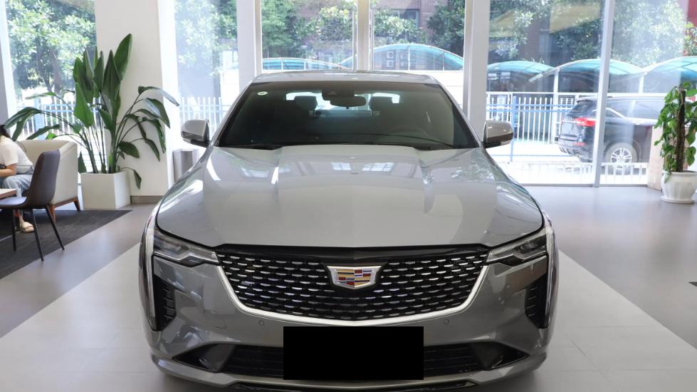 设计老套配置过时，凯迪拉克CT4还能坚守多久，四款配置怎么选合适