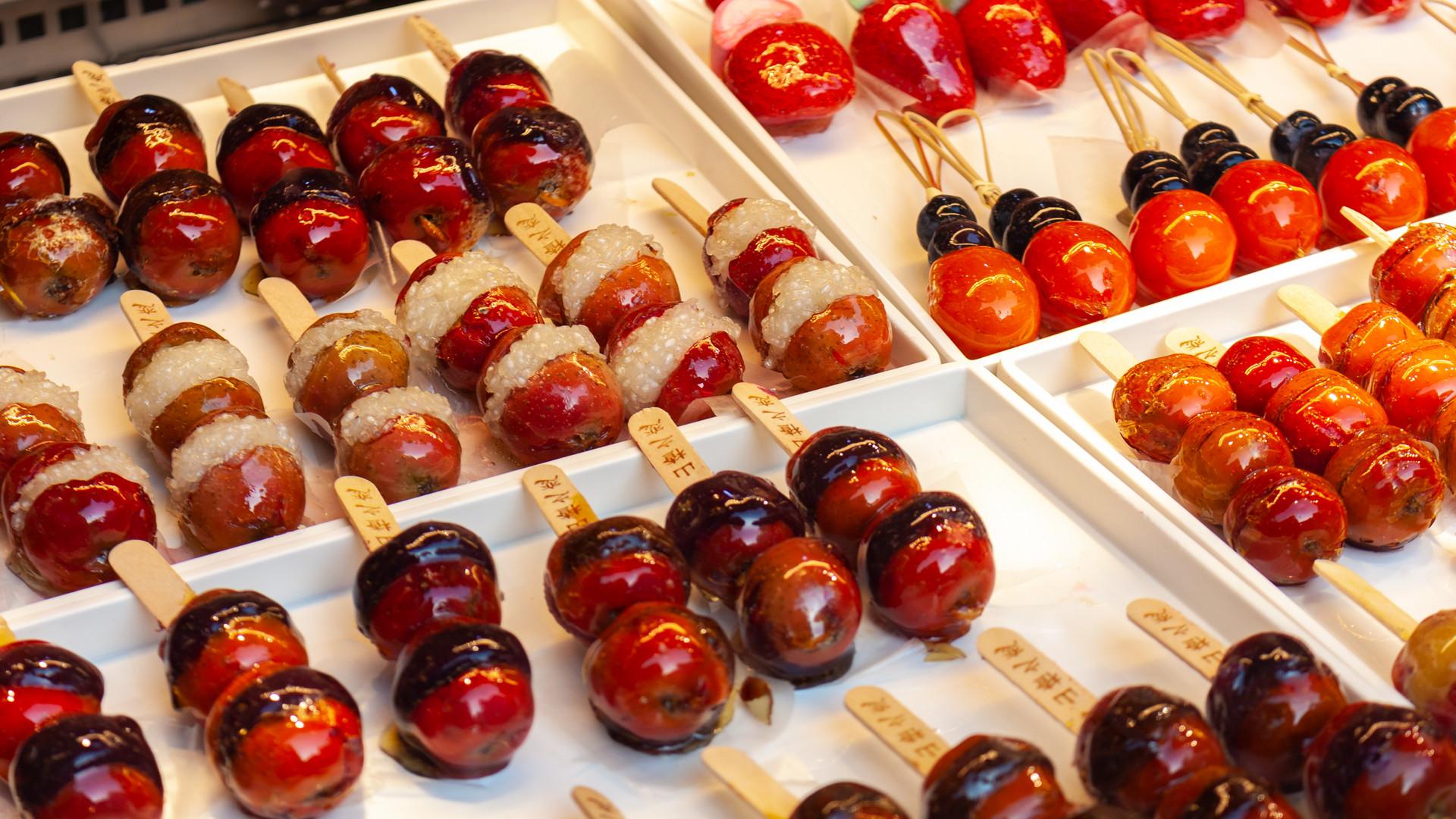 孕期馋糖葫芦能吃吗？水果类VS山楂如何选，2个健康隐患易忽视