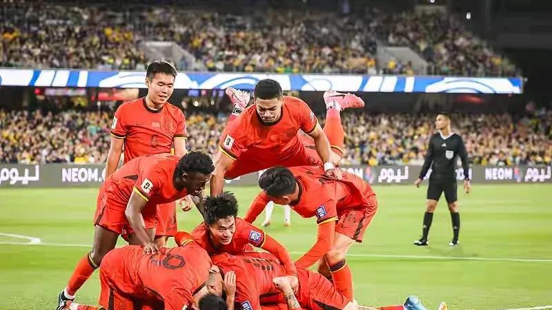 争分夺秒！国足后防伤病满营，伊万抢分计划不变，首发11人预测！