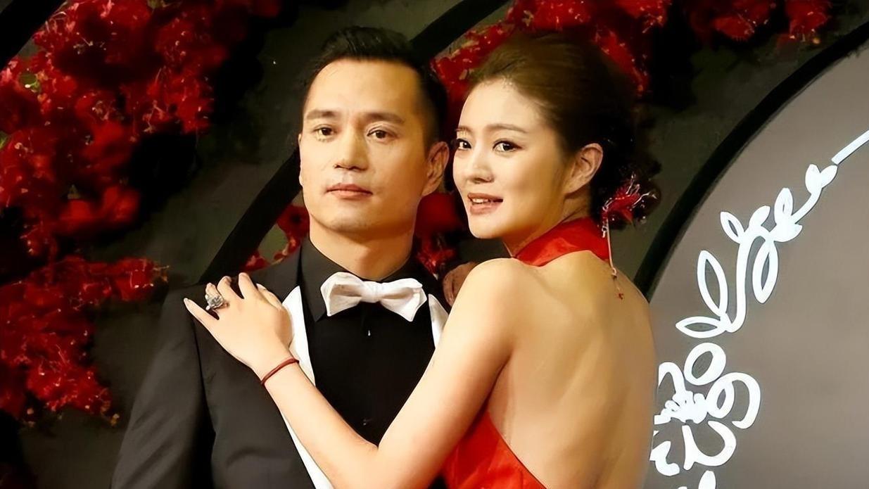他曾错过她，如今却拥有令人羡慕的家庭：李承铉的两段爱情。