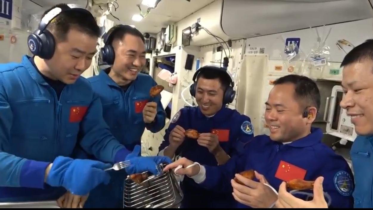 《经济日报》发布专题报道，点赞九阳研制热风烘烤机及太空科技民用化实践