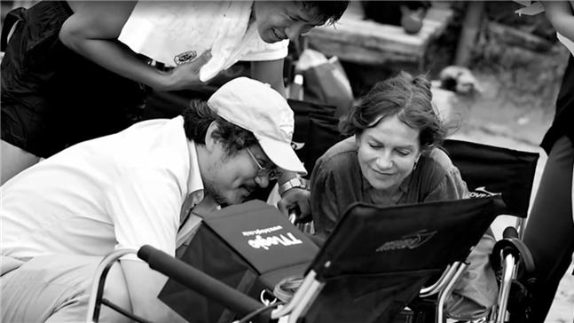 于佩尔：我们好像还没真正活过！