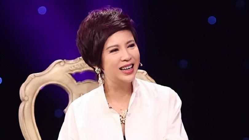 杭天琪：二婚嫁小13岁老公，47岁冒险生二胎，如今生活幸福