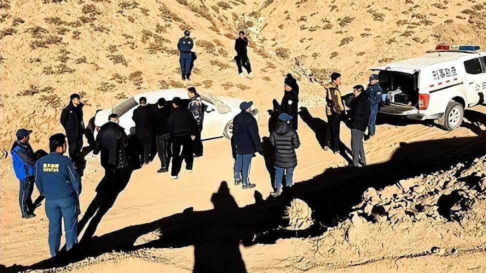 男子自驾青海失联两月，车辆在荒凉无人区被发现，真相扑朔迷离