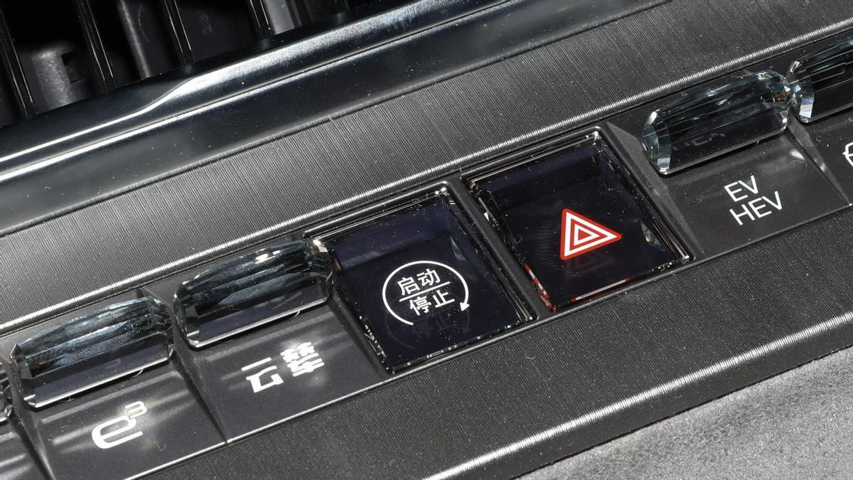 专打高端局！腾势N9售38.98万起，集齐比亚迪黑科技