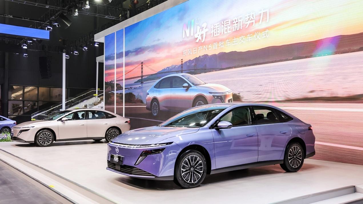 10天收获逾万厚爱，东风日产N6首批交付露出明星相