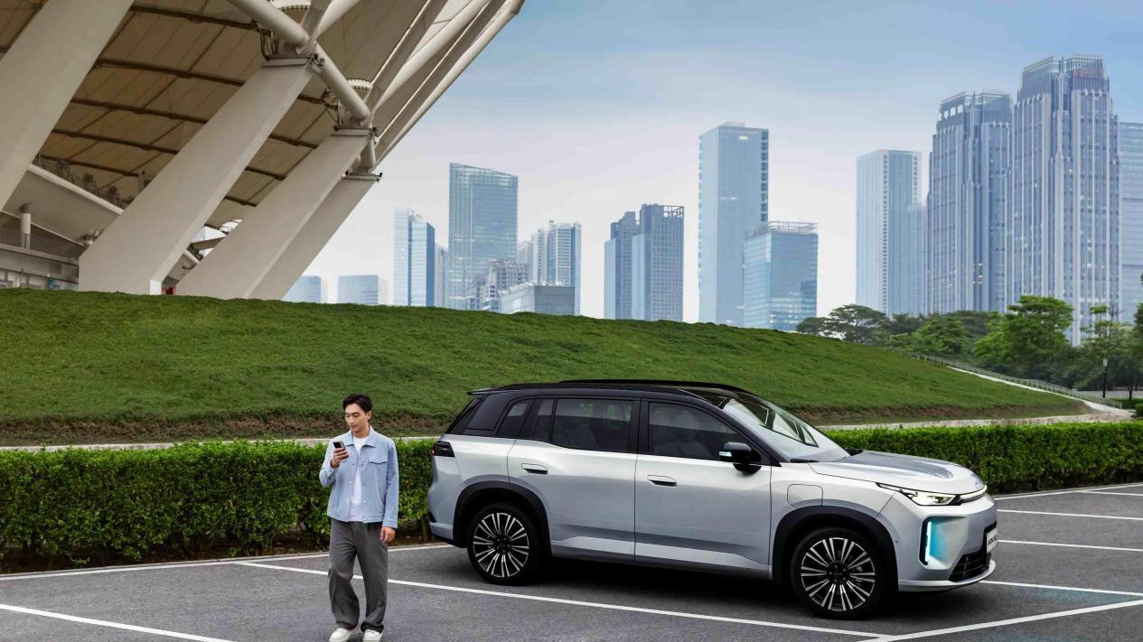 超100项标配+十大权益！埃安i60堪称“闭眼入”的增程普及者