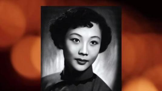 京剧泰斗陨落，一代宗师远去，阿庆嫂的传奇永存！