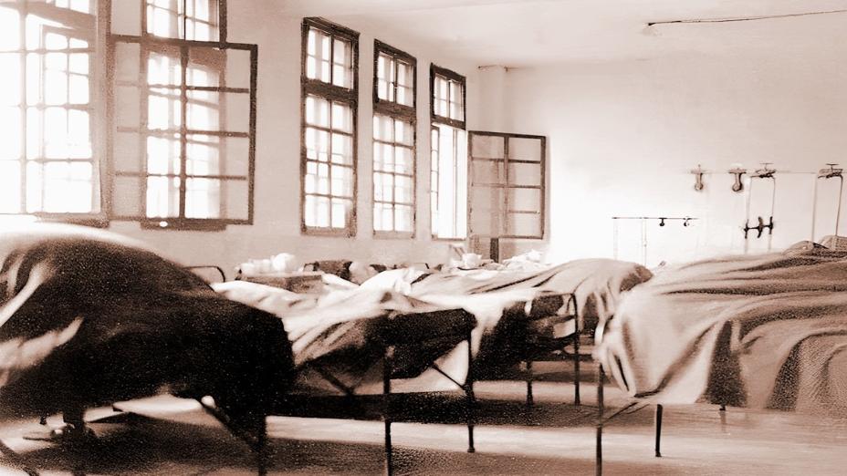 民国暴雨夜挖二十箱财宝，彭家两兄弟没想到：三人命运彻底变了