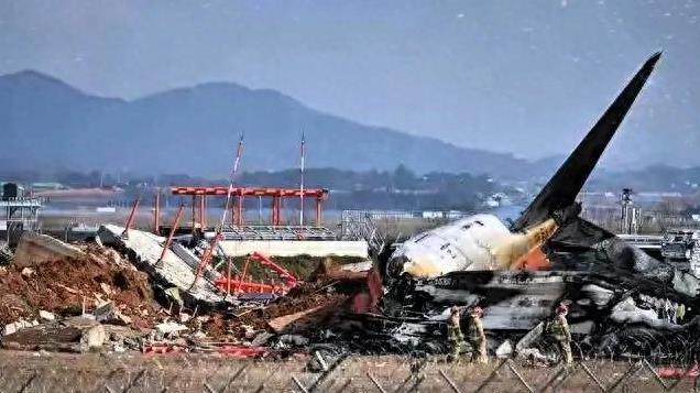 韩国史上最大空难，悲剧突发引全民关注，层层迷雾待真相大白