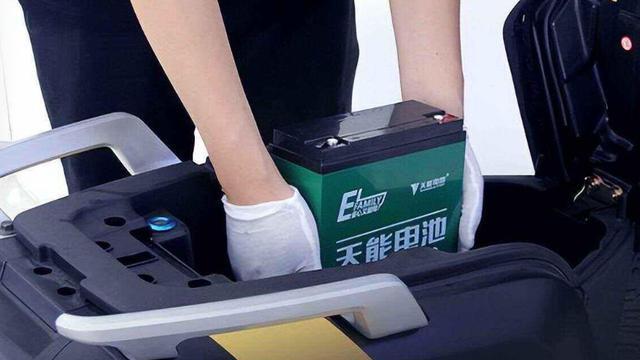 锂电池寿命长、续航远，为什么大多电动车用铅酸电池，才知道原因