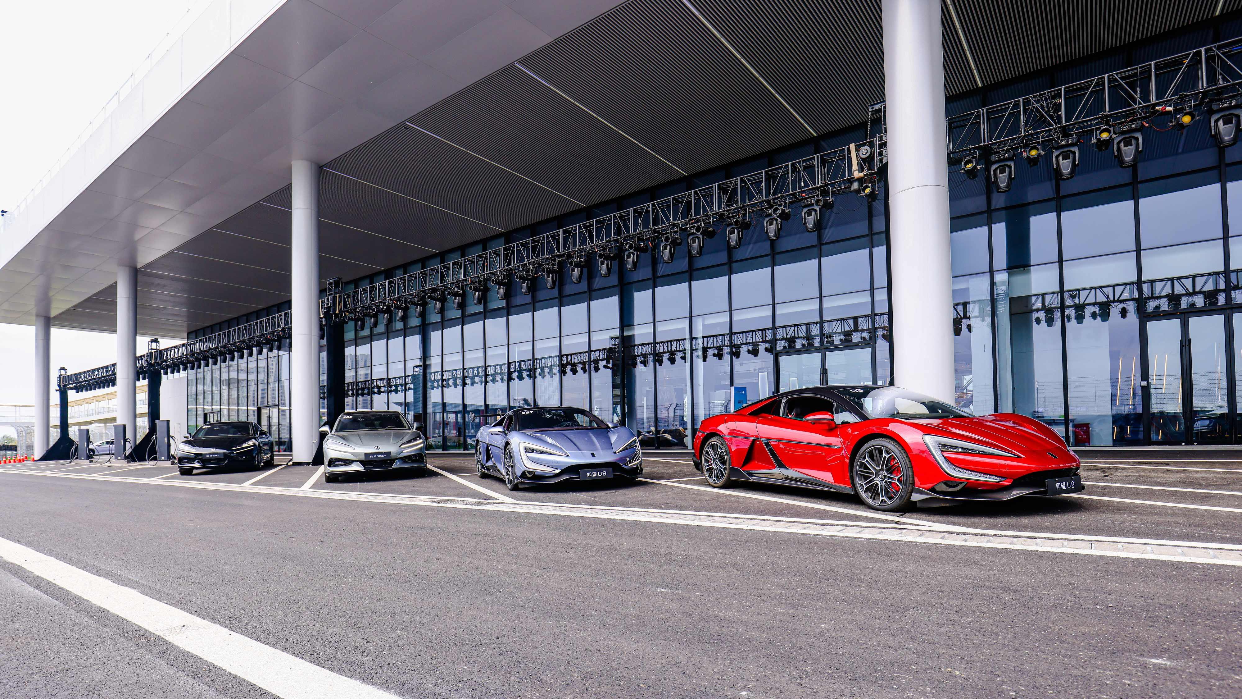 比亚迪赛车场：新能源新经济新选择