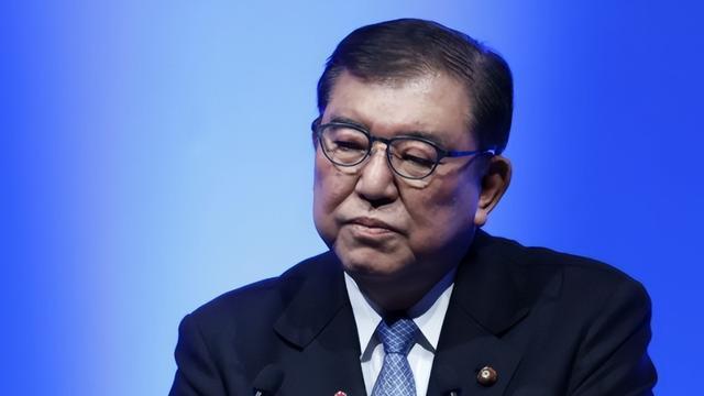 日本天塌了！特朗普亲口说出残忍真相，为了争宠，准备对中国下手