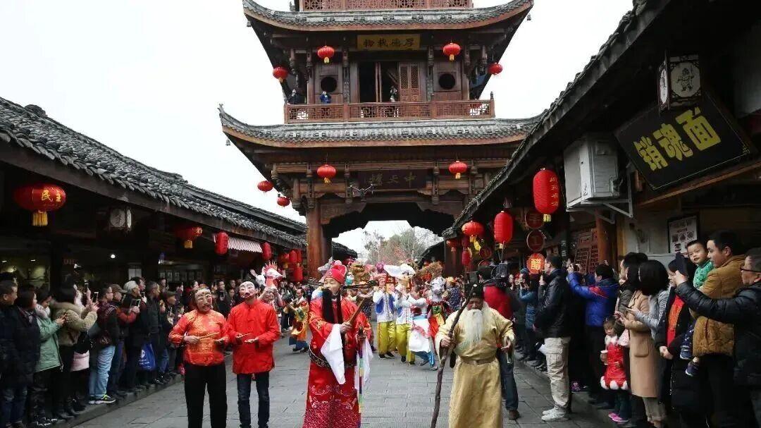 春节旅游最适合去的地方，长达50多天的年俗体验就在阆中古城