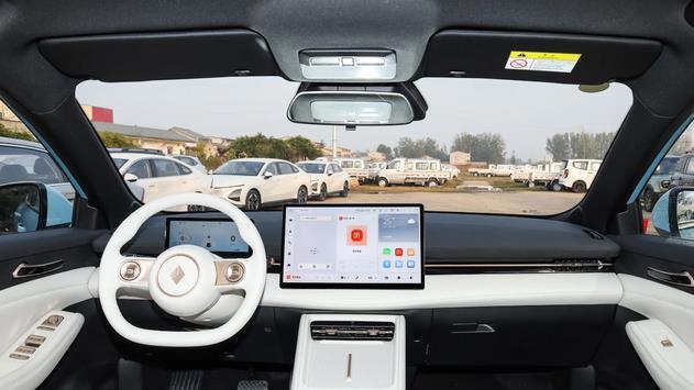 25万VS10万！小米YU7带火宝骏云海，价差15万的"双胞胎"谁更香？