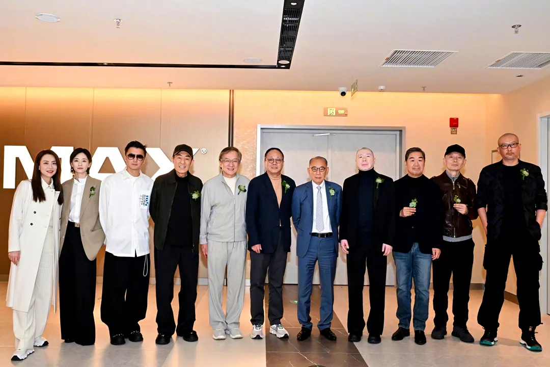 电影院开业合影谢霆锋都得靠边站，嘉宾阵容太豪华