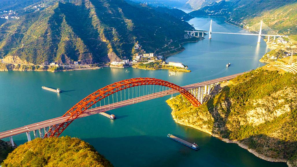 长江与其主要支流交汇的九大城市；重庆宜昌武汉岳阳九江等上榜