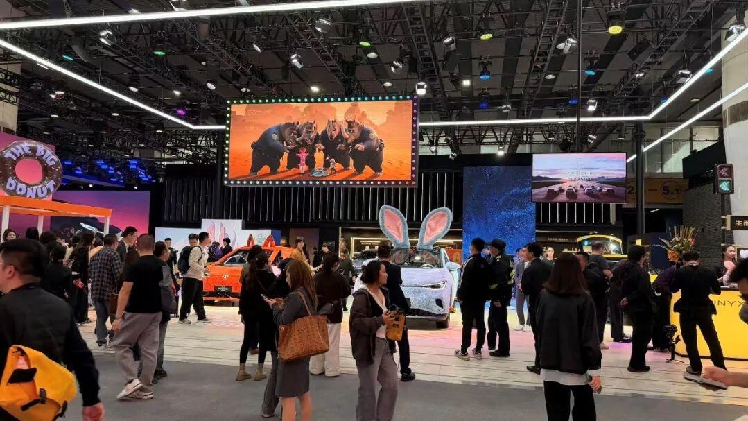 告别“拿来主义”！上汽大众靠“两条腿”闯新能源生死局