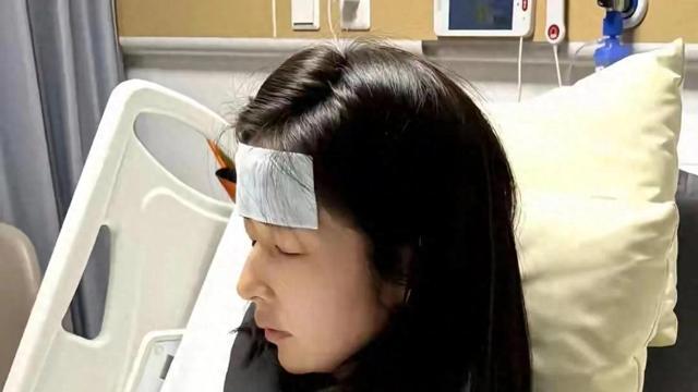 付辛博带女儿探望妈妈，颖儿切胆囊瘦到92斤，水果、鱼肉都不能吃